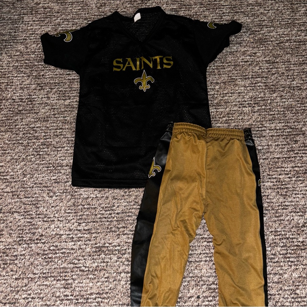 Youth saints pants and jersey size M